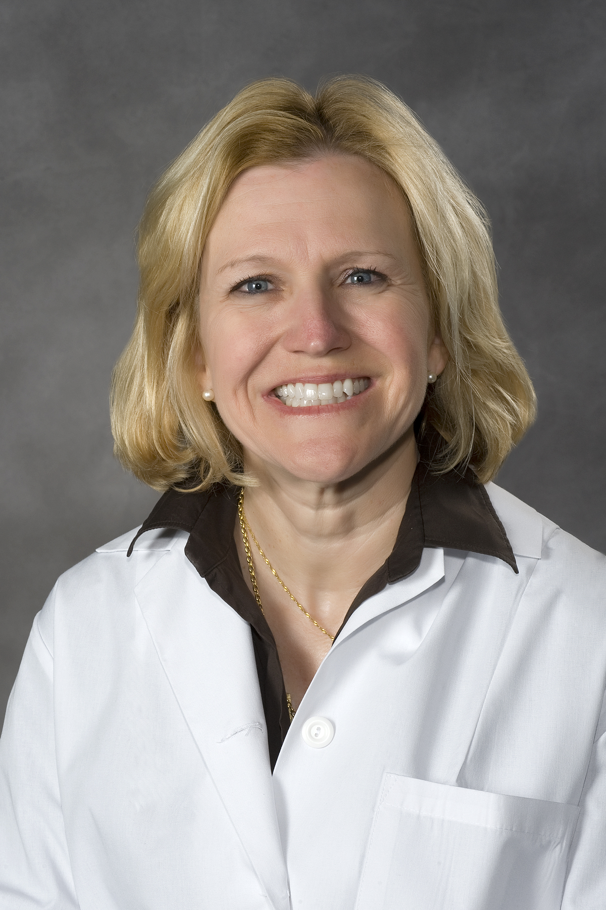 Robin L. Foster, M.D., MCV Physicians Distinguished Clinician Award
