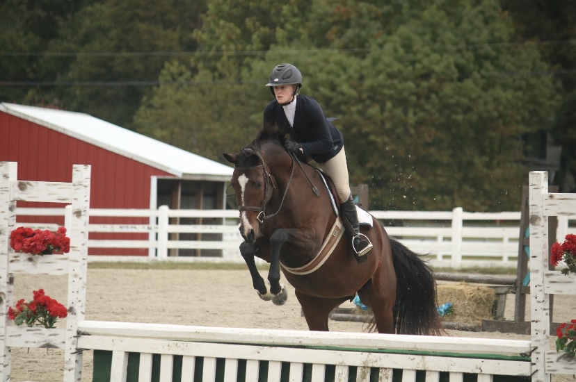  Lauren Daniel was co-captain of the College of William and Mary’s equestrian team and competed at the 2023 Intercollegiate Horse Shows Association National Championship. 