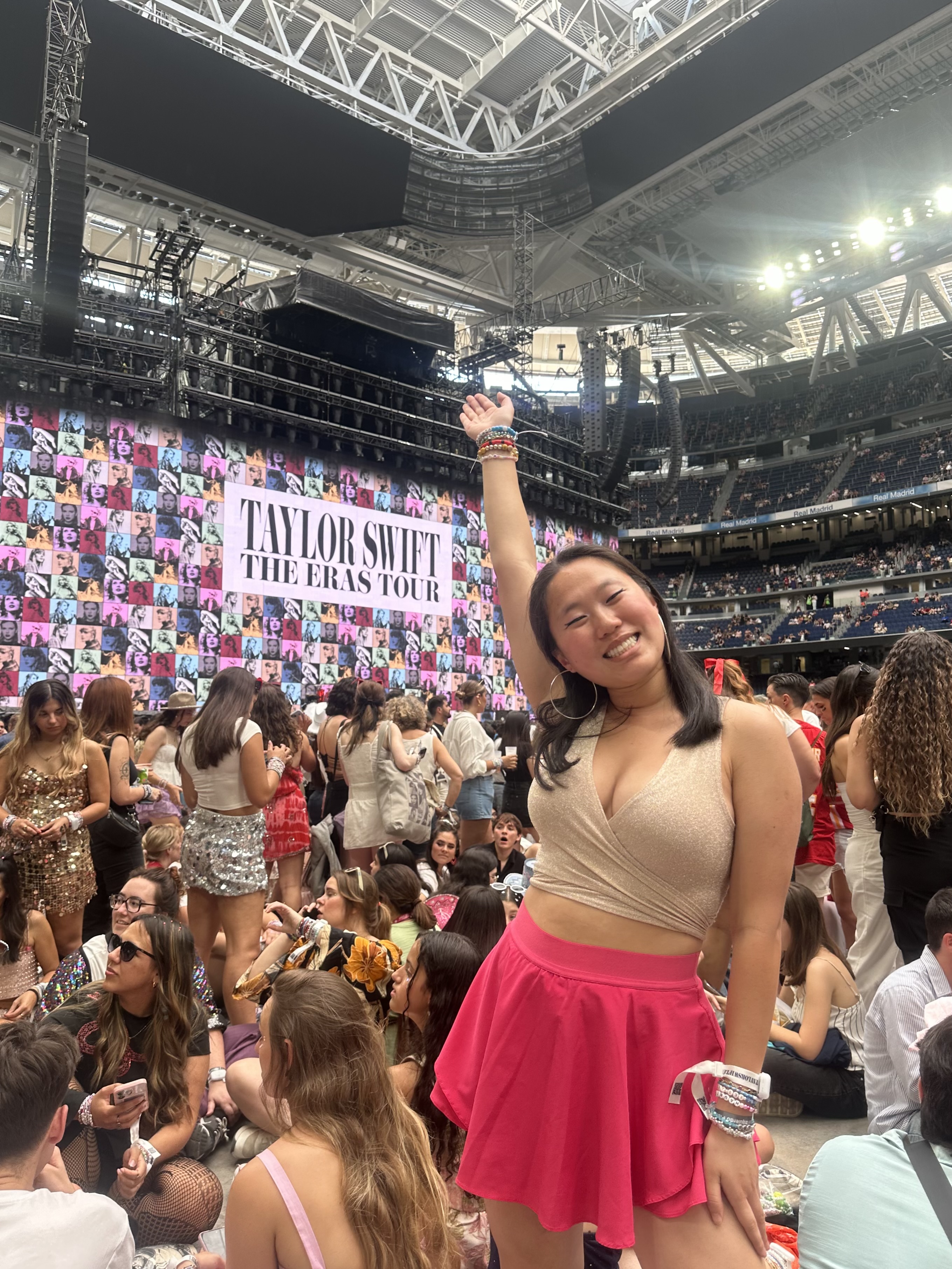  Julia Buchholz is a huge Swiftie and has seen the Eras Tour four times. 