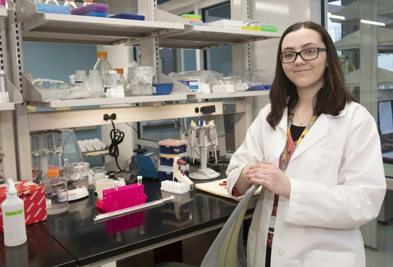 As a microbiology ambassador, Annie Hinson helps establish new student group and promotes science in the community