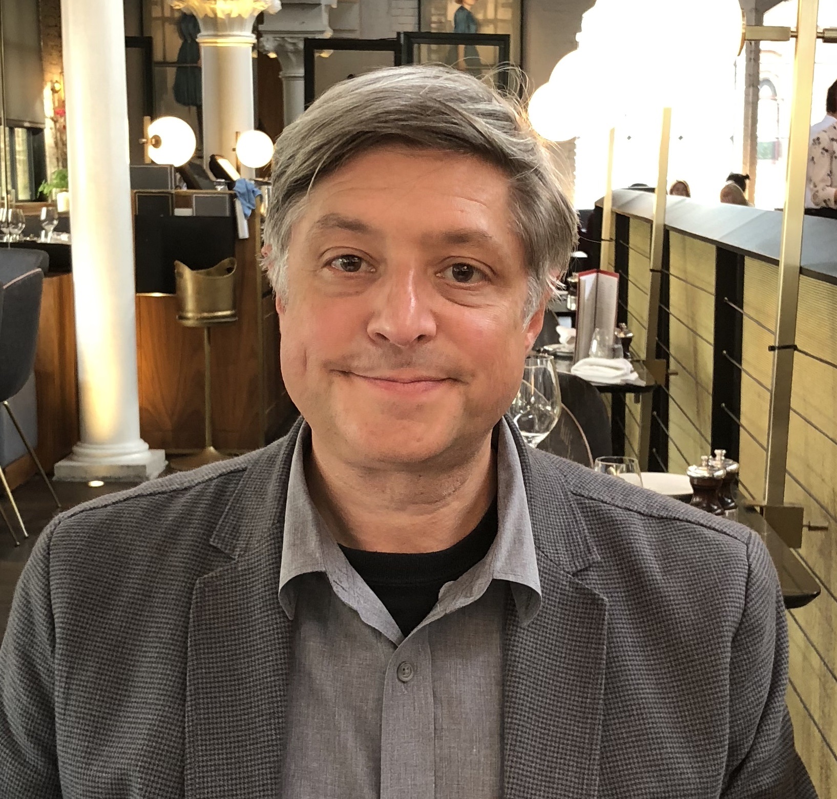 Jeffrey Taubenberger, M’86, PHD’87 (ANAT) environmental head shot