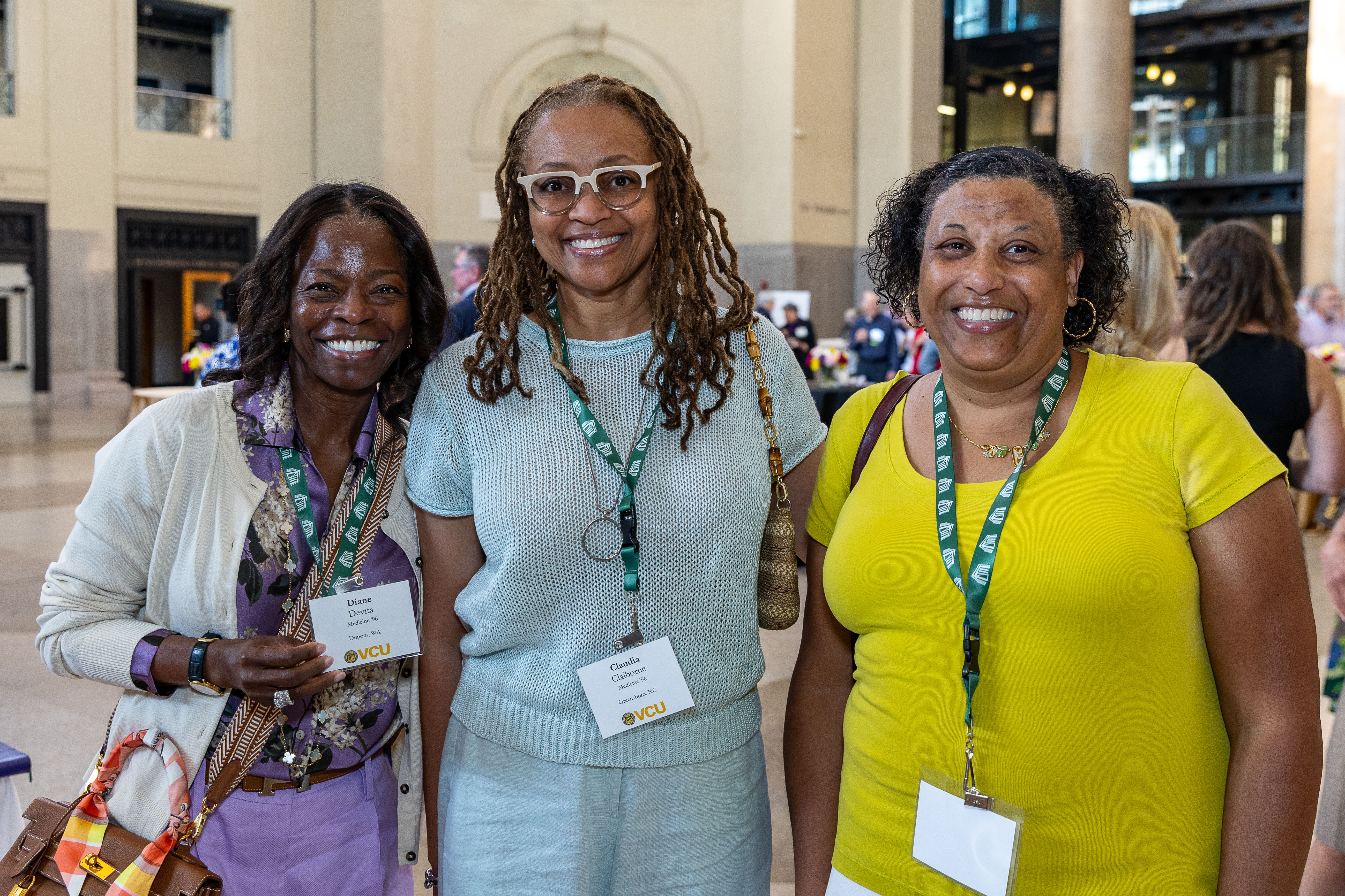  Alumnae at the welcome reception, hosted by the dean. 