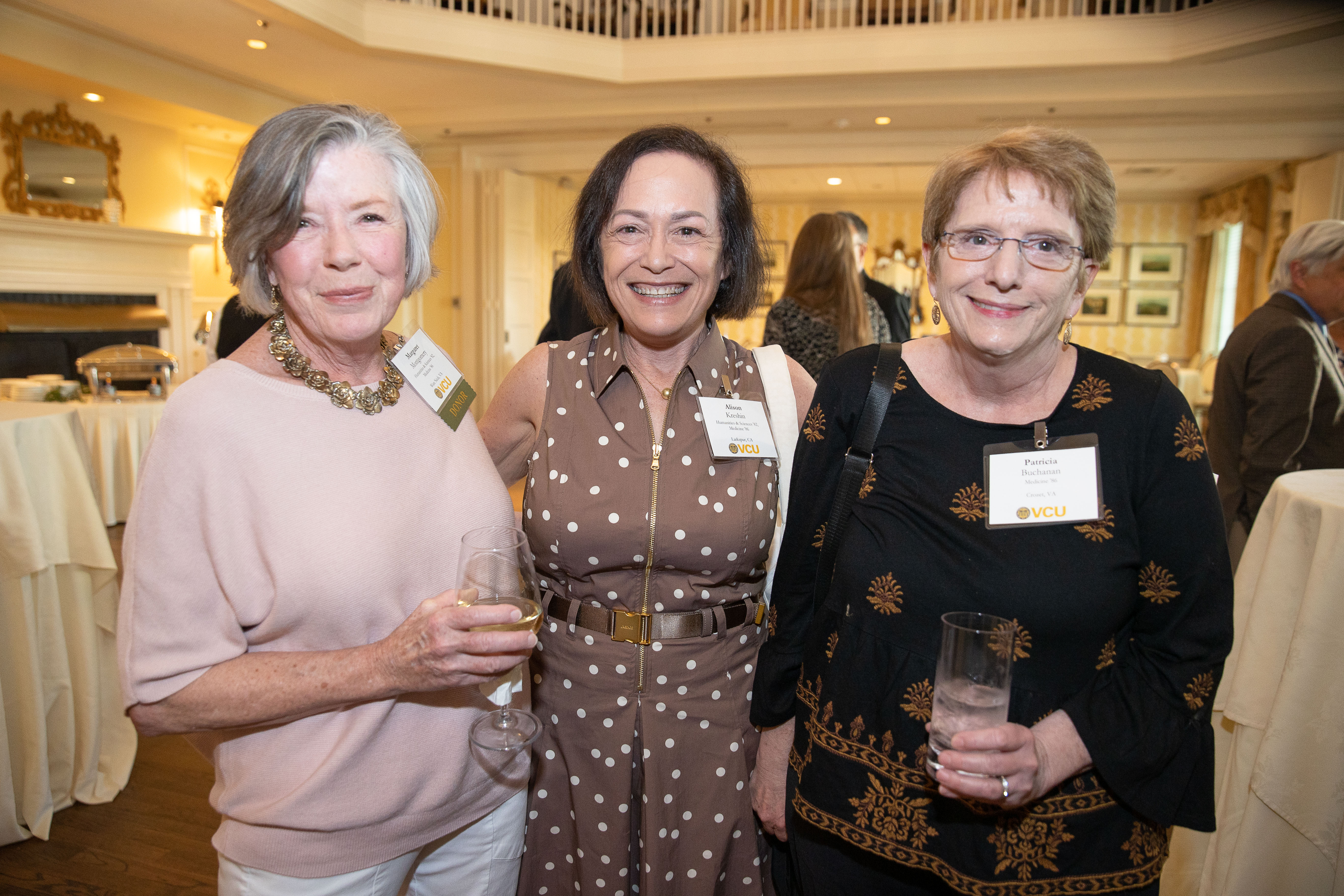  Alumnae from the Class of 1986. 