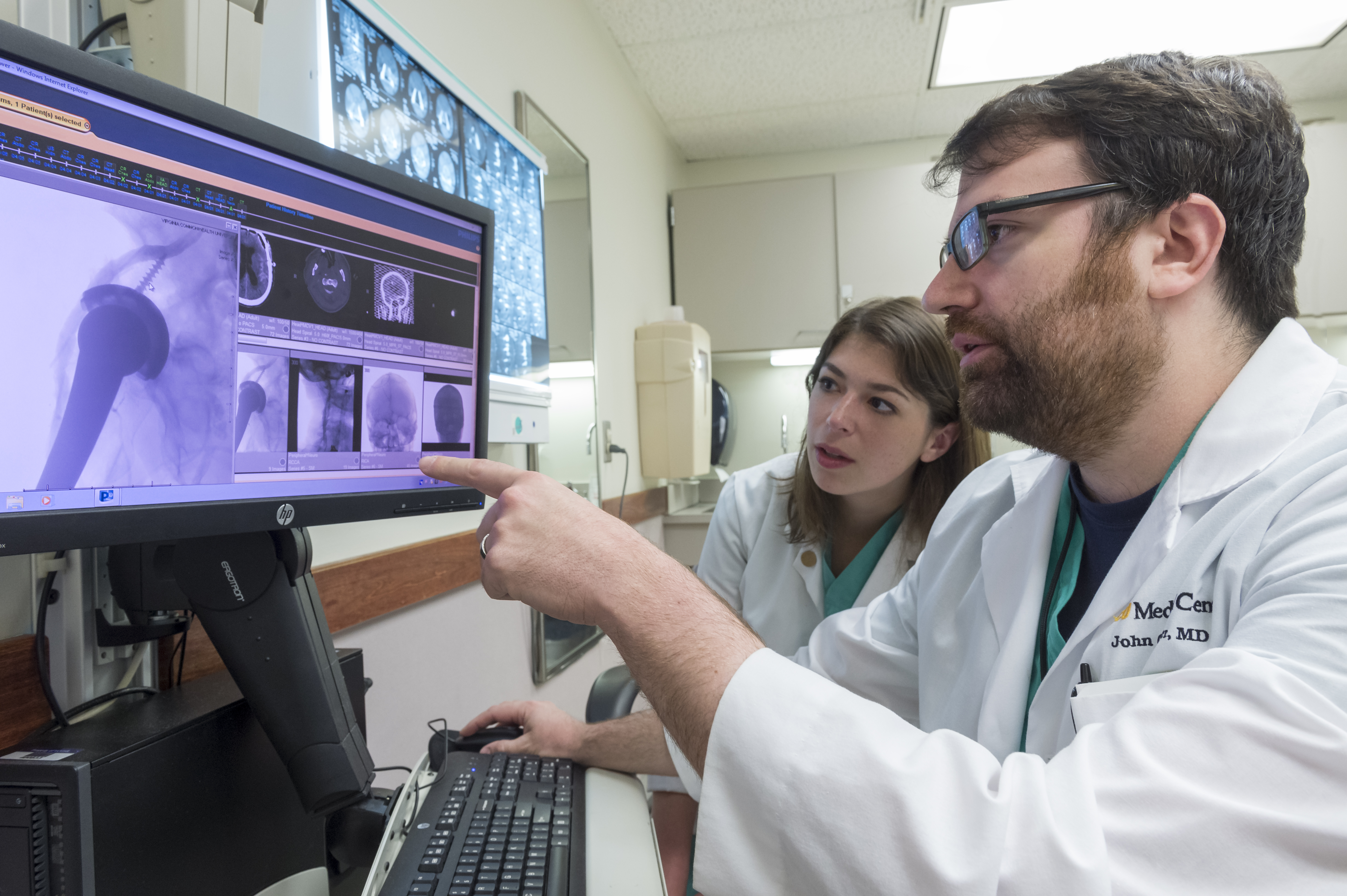 Third-year neurosurgery resident John Greer, MD-PhD’13, makes a point of tailoring his teaching to medical students’ career interests.